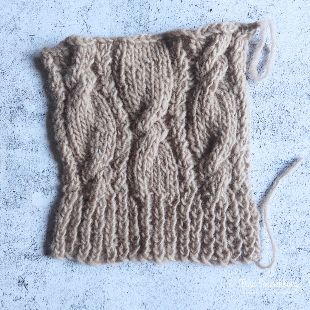 Maschenprobe der Cidnor Vest -Zopfmuster