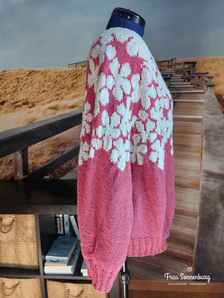 Auf den Nadeln im Juli: Drawing Sweater